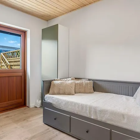 Apartament Kjera - 2-4km From The Sea By Interhome